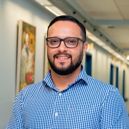 Dr. Julio González Morales