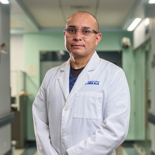 Dr. Olger Badilla Bolívar